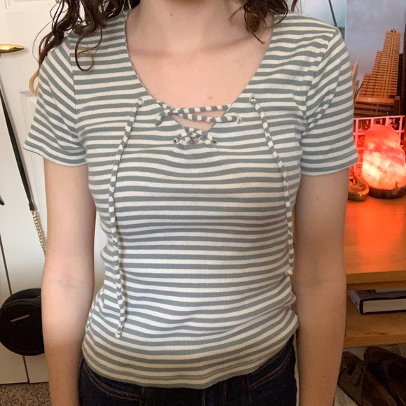 Striped top - Picture 2 of 2